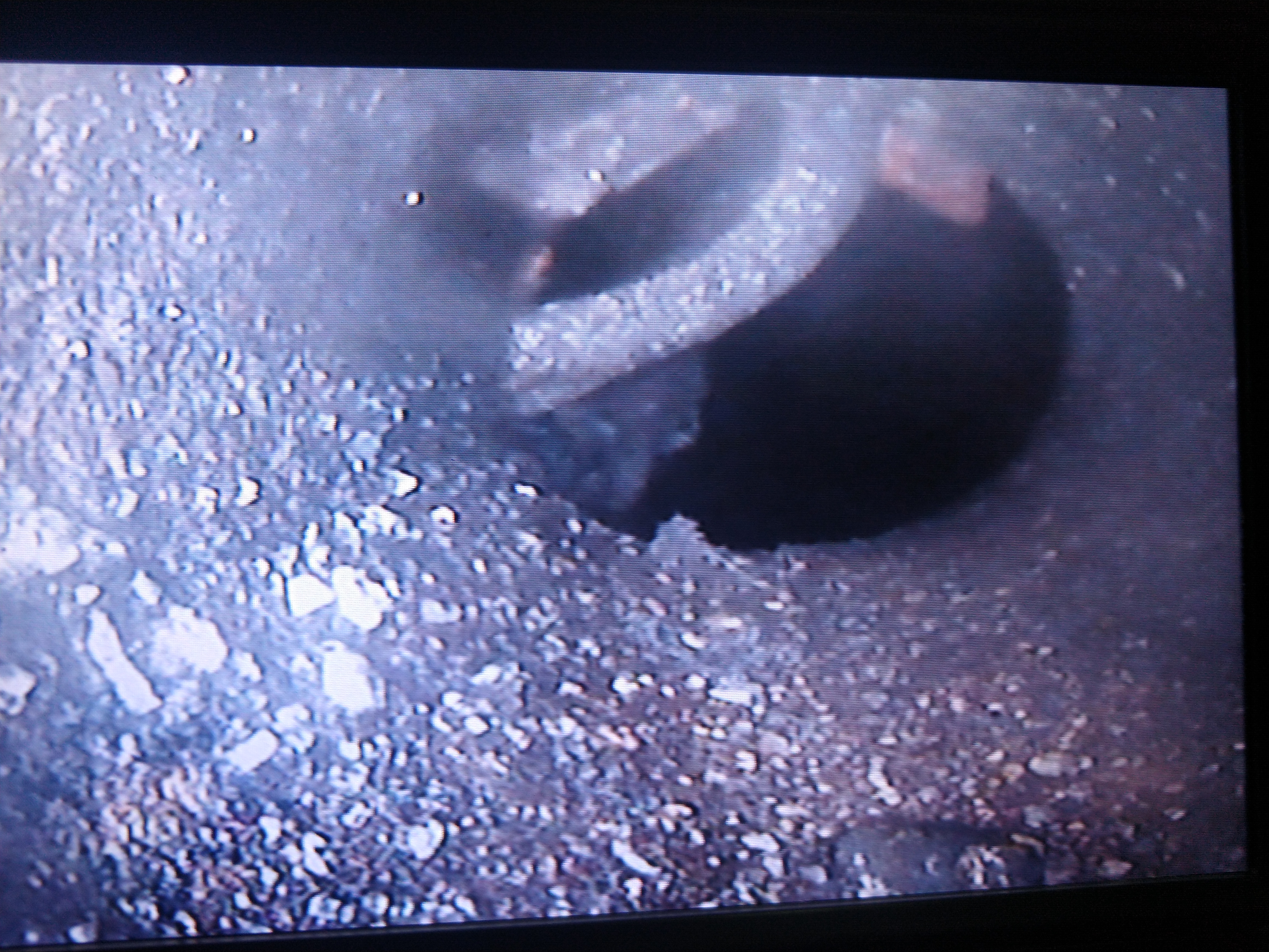 Imagen de pantalla mostrando una rotura o raíz dentro de la tubería